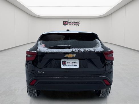 New 2026 Chevrolet Trax LS w/ LS Convenience Package image 6