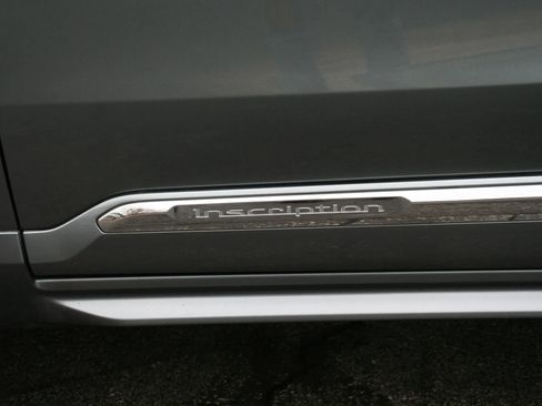 Used 2017 Volvo XC90 T6 Inscription w/ Vision Package image 17