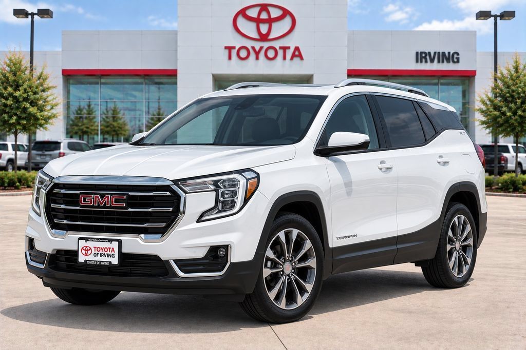 Used 2024 GMC Terrain SLT AWD/4WD image 1