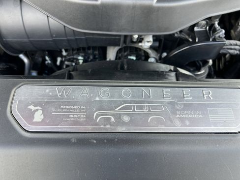 Used 2023 Jeep Wagoneer Series II AWD/4WD image 35