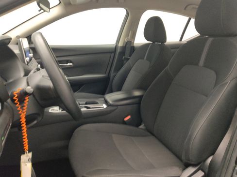 Used 2024 Nissan Sentra SV FWD image 17