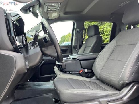 Used 2024 Chevrolet Silverado 2500 LT AWD/4WD image 9