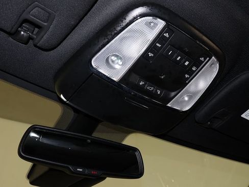 Used 2014 Jeep Grand Cherokee Overland w/ Advanced Technology Group AWD/4WD image 25