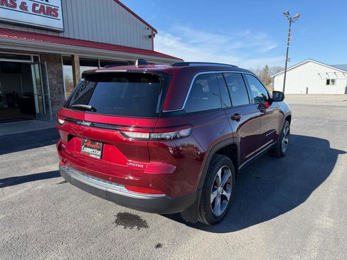 Used 2023 Jeep Grand Cherokee Limited w/ Trailer Tow Prep Group (B) image 3