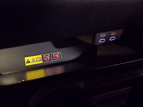 Used 2023 Lexus UX 250h FWD image 23