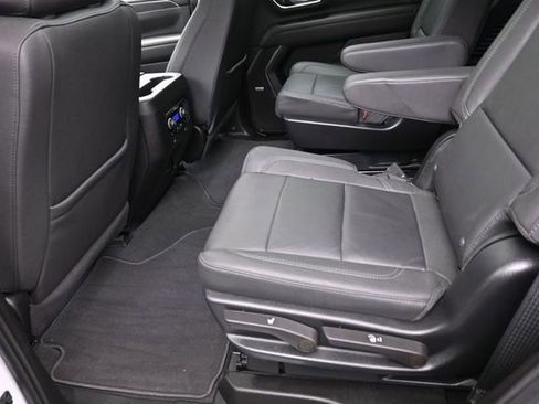 Used 2024 Chevrolet Tahoe LT w/ LT Signature Plus Package AWD/4WD image 23