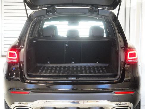 Used 2022 Mercedes-Benz GLC 300 4MATIC image 30