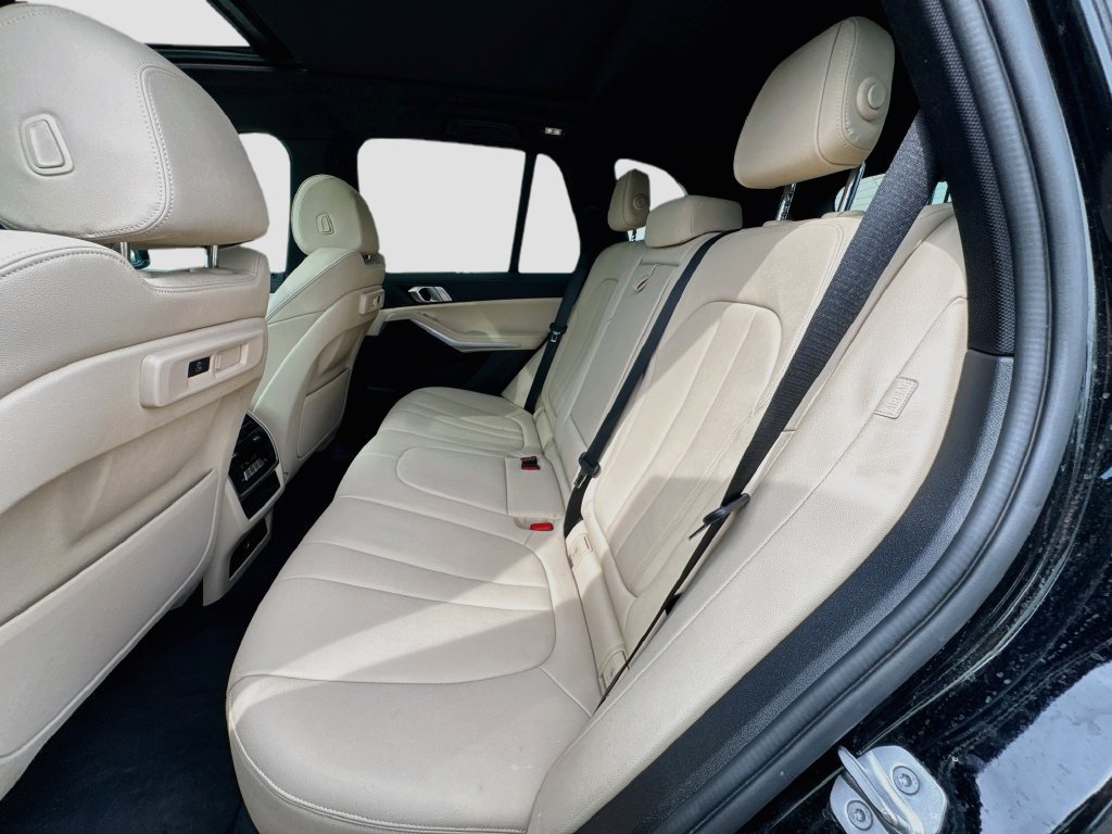 Used 2021 BMW X5 xDrive40i w/ Convenience Package AWD/4WD image 27