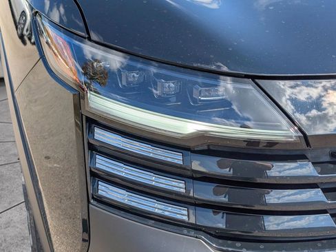 New 2026 Nissan Kicks SV image 9