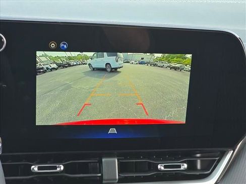 New 2026 Chevrolet Equinox LT FWD image 24