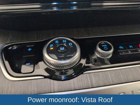 Used 2025 Ford Expedition Platinum w/ Platinum Ultimate Package AWD/4WD image 29