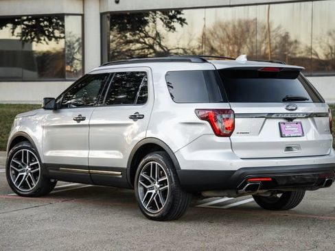 Used 2016 Ford Explorer Sport w/ Equipment Group 401A image 43