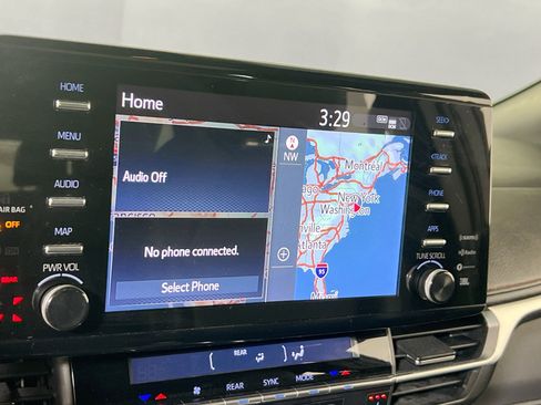 Used 2021 Toyota Sienna XSE w/ XSE Plus Package image 15