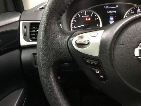 Used 2017 Nissan Sentra SV image 33