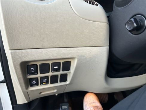 Used 2019 INFINITI QX60 Luxe w/ Essential Package image 29