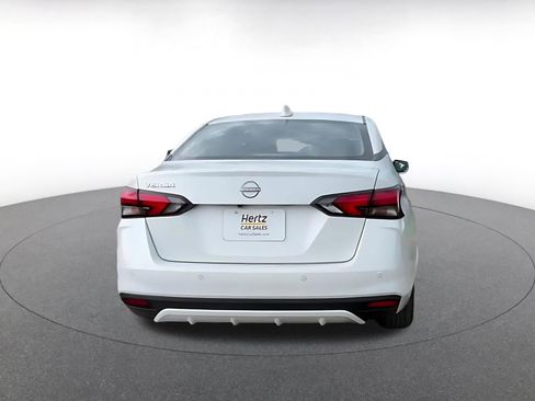 Used 2025 Nissan Versa SV FWD image 12