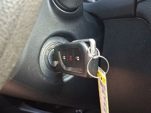 Used 2019 Toyota RAV4 LE w/ All Weather Liner Package AWD/4WD image 25