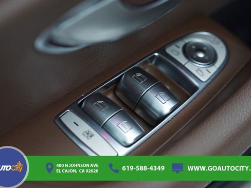 Used 2017 Mercedes-Benz E 300 image 17