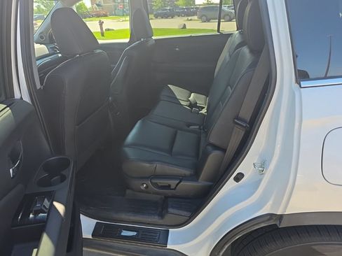 Used 2022 Honda Pilot EX-L image 7