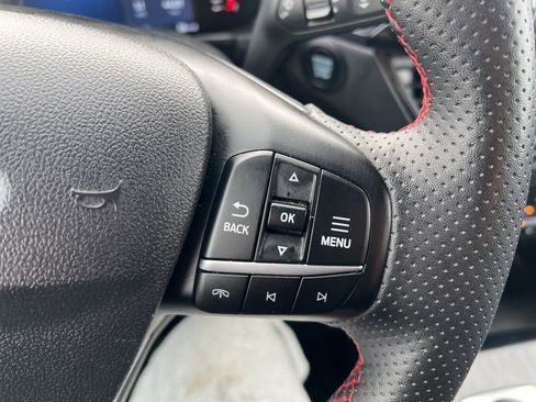 Used 2023 Ford Escape ST-Line w/ Cold Weather Package image 17