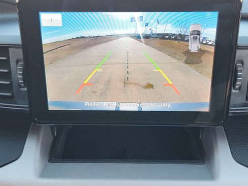 Used 2020 Ford Explorer Base image 21