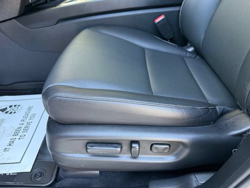 Certified 2025 Honda Ridgeline RTL image 32