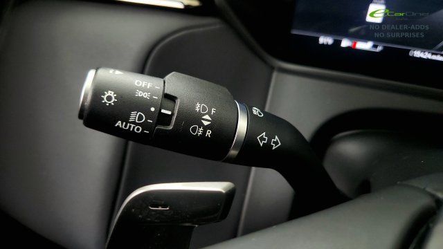 Used 2024 Land Rover Range Rover Velar Dynamic SE AWD/4WD image 59