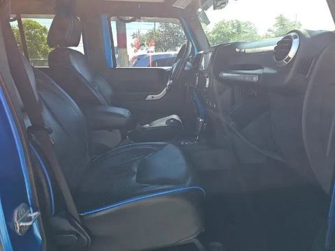 Used 2015 Jeep Wrangler Unlimited Sahara w/ Max Tow Package AWD/4WD image 10