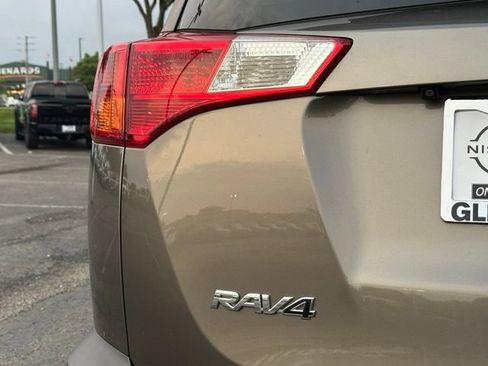Used 2013 Toyota RAV4 XLE AWD/4WD image 12
