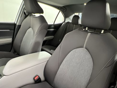 Used 2023 Toyota Camry LE image 12