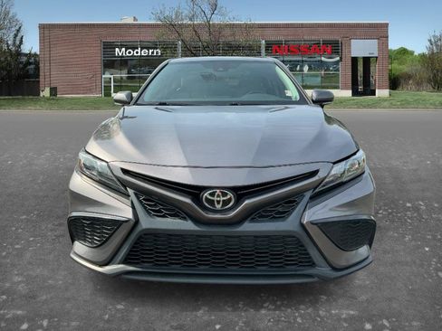 Used 2022 Toyota Camry SE FWD image 6