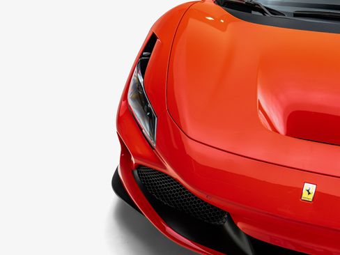 Used 2022 Ferrari F8 Tributo RWD image 22