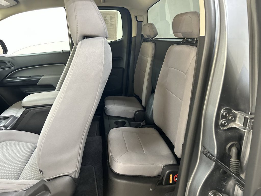 Used 2020 Chevrolet Colorado W/T w/ WT Convenience Package RWD image 19