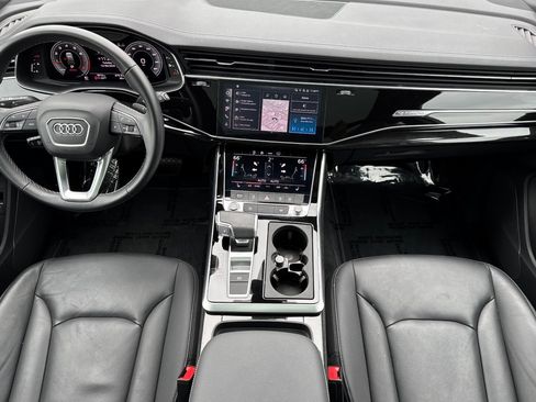 Certified 2025 Audi Q7 2.0T Premium image 10