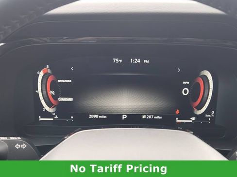Certified 2026 Nissan Pathfinder Platinum FWD image 15