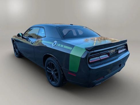 Used 2019 Dodge Challenger GT image 4