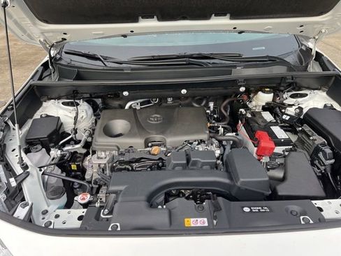 Used 2024 Toyota RAV4 XLE image 17