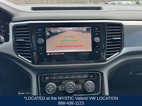 Certified 2023 Volkswagen Atlas Cross Sport SEL R-Line AWD/4WD image 37