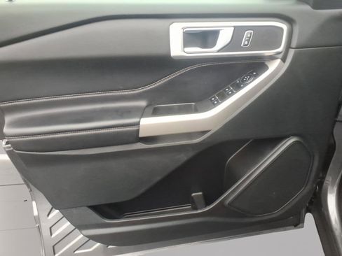 Certified 2023 Ford Explorer XLT w/ Equipment Group 202A image 12
