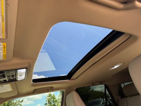 Used 2022 Toyota 4Runner SR5 Premium w/ Moonroof Package AWD/4WD image 28