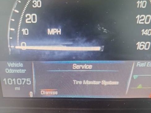 Used 2017 Cadillac XT5 Luxury w/ Driver Awareness Package FWD image 18