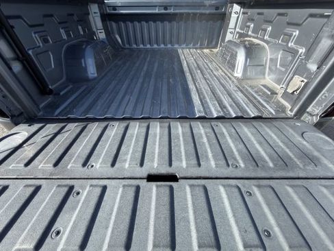 Used 2019 GMC Sierra 1500 SLT AWD/4WD image 33