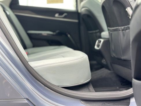 Used 2022 Kia K5 EX image 18