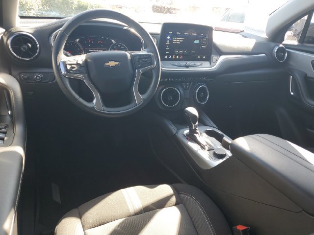 Used 2023 Chevrolet Blazer LT w/ Convenience Package FWD image 9