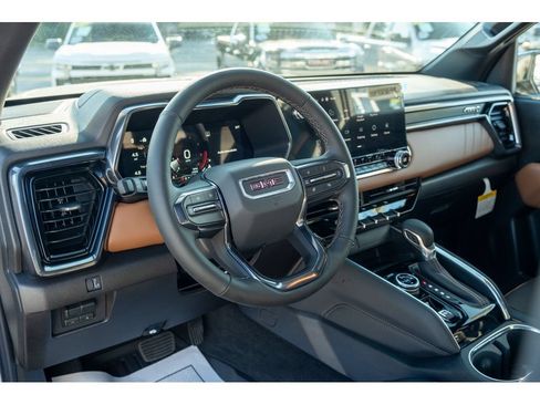 New 2026 GMC Canyon AT4 w/ Technology Plus Package AWD/4WD image 11