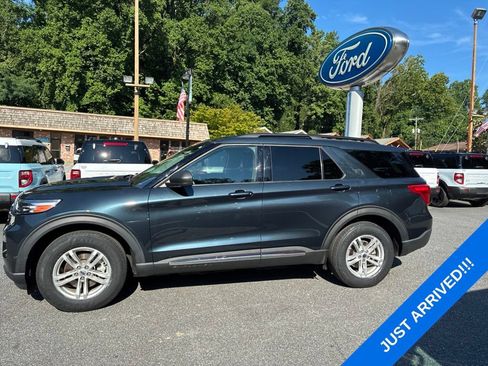 Used 2022 Ford Explorer XLT w/ Equipment Group 202A AWD/4WD image 7