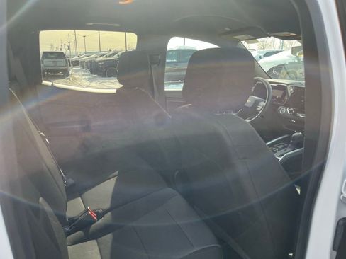 New 2025 Chevrolet Colorado W/T image 25