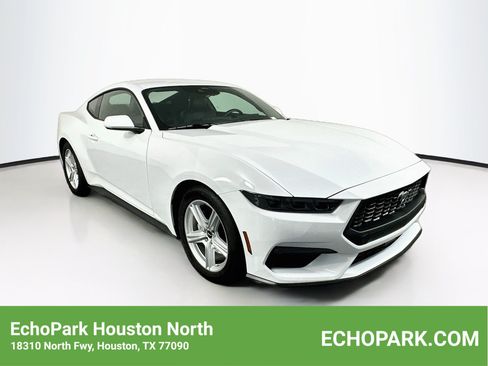 Used 2026 Ford Mustang Premium RWD image 1