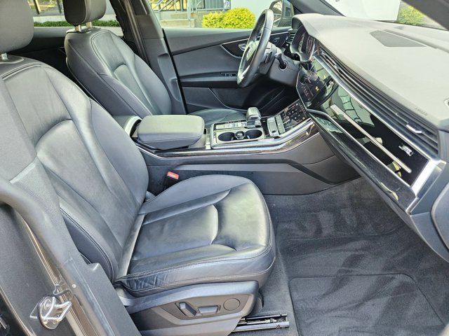 Used 2019 Audi Q8 Premium w/ Convenience Package AWD/4WD image 21