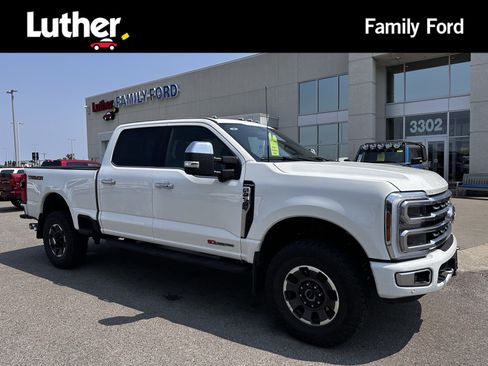 Used 2024 Ford F350 Platinum w/ Tremor Off-Road Package AWD/4WD image 1